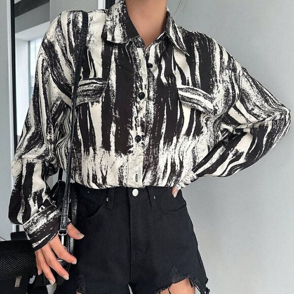 Black and White Casual Women's Brush Print Drop Shoulder Shirt - Picture 7 of 8